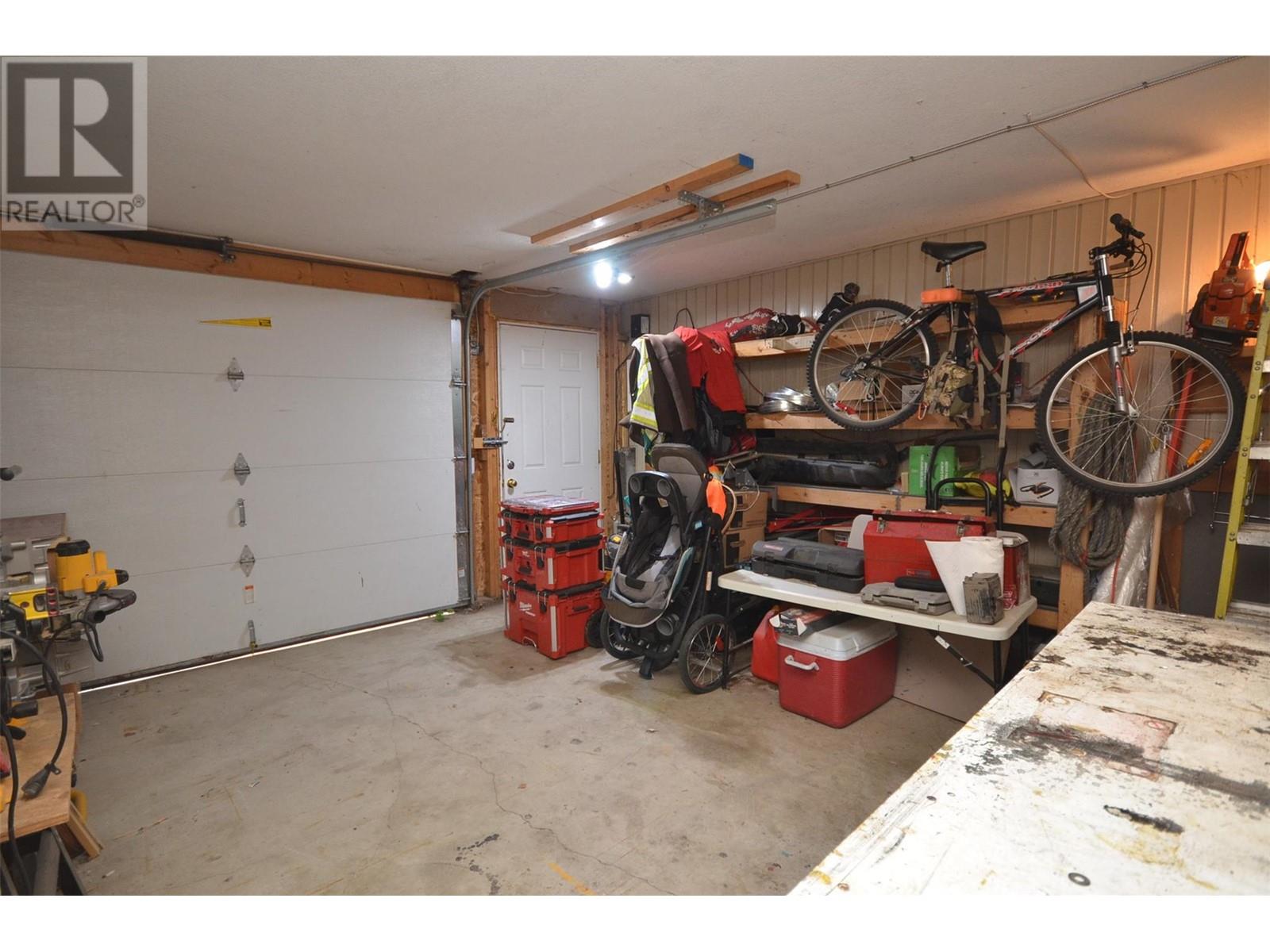 5787 Tuktakamin Road, Falkland