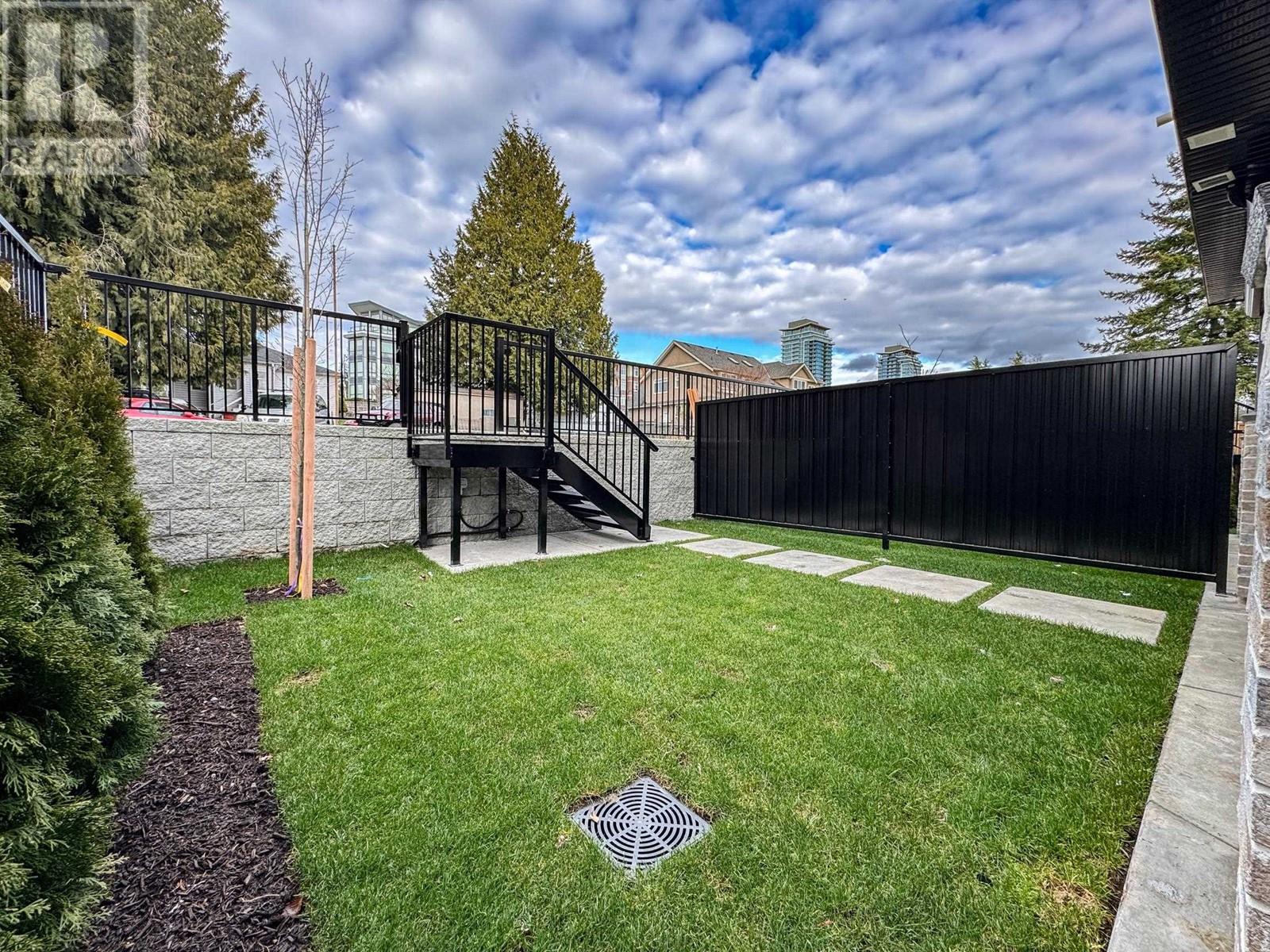 103 941 DANSEY AVENUE, Coquitlam