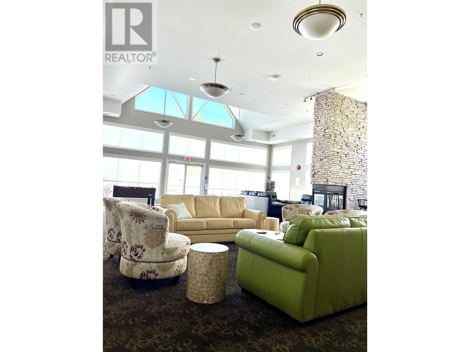 #106 1088 SUNSET DRIVE - Image 24