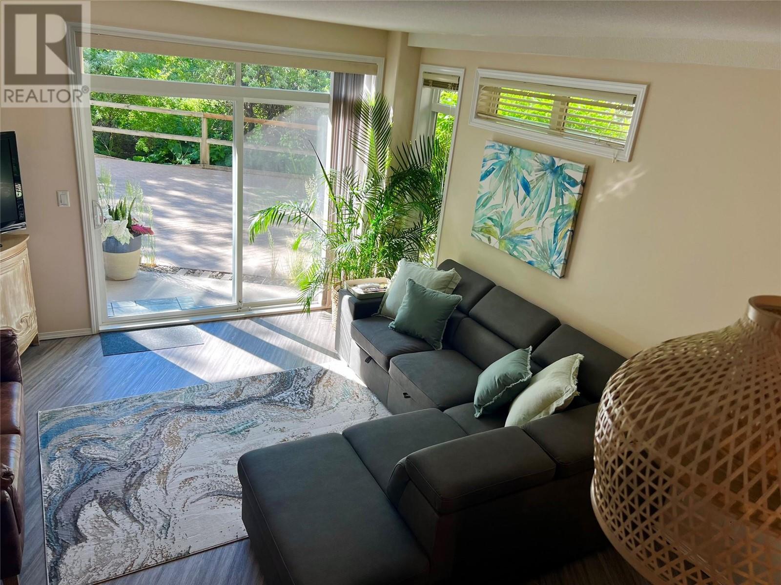 #106 1088 SUNSET DRIVE - Image 3
