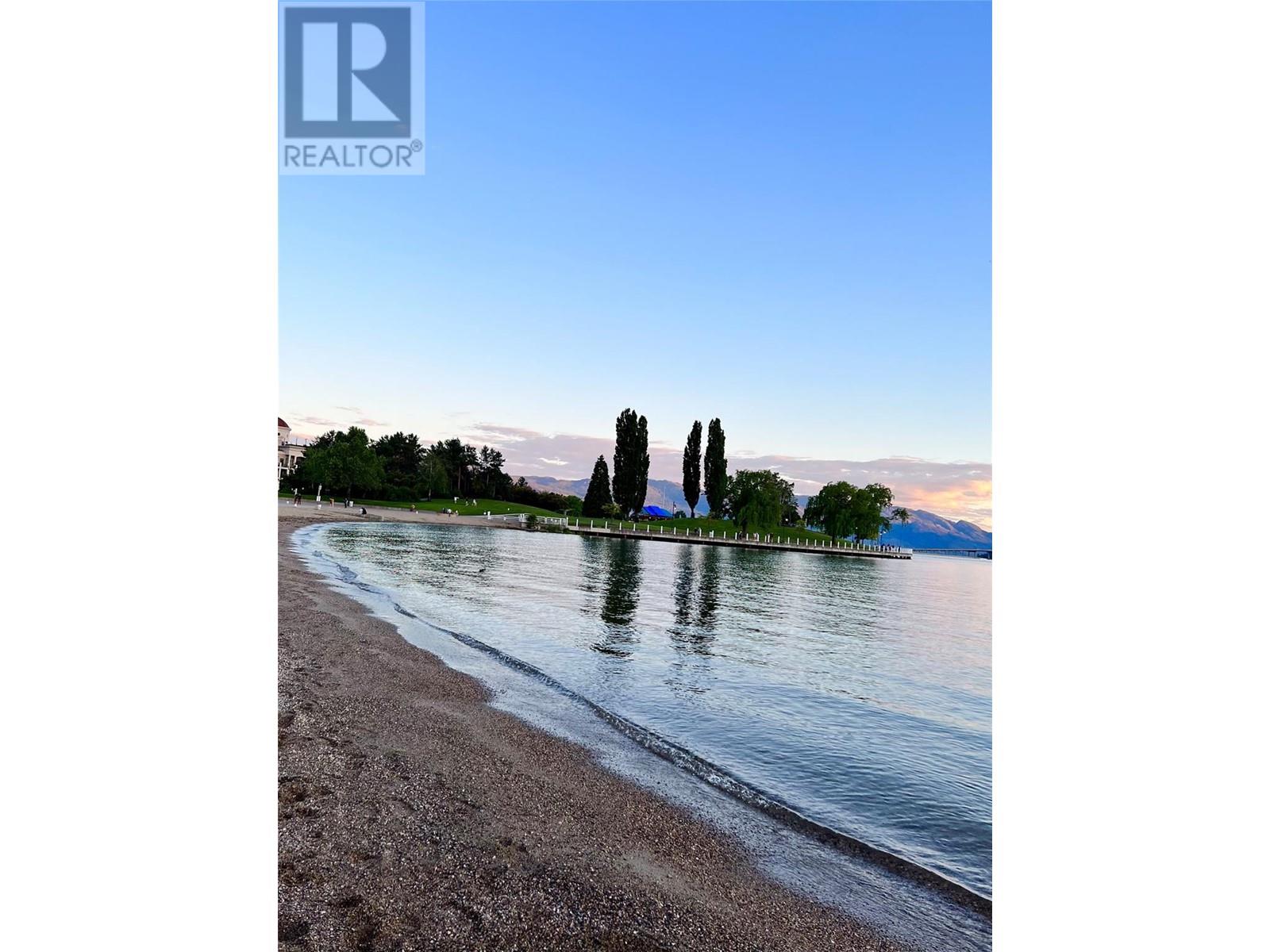 #106 1088 SUNSET DRIVE - Image 25