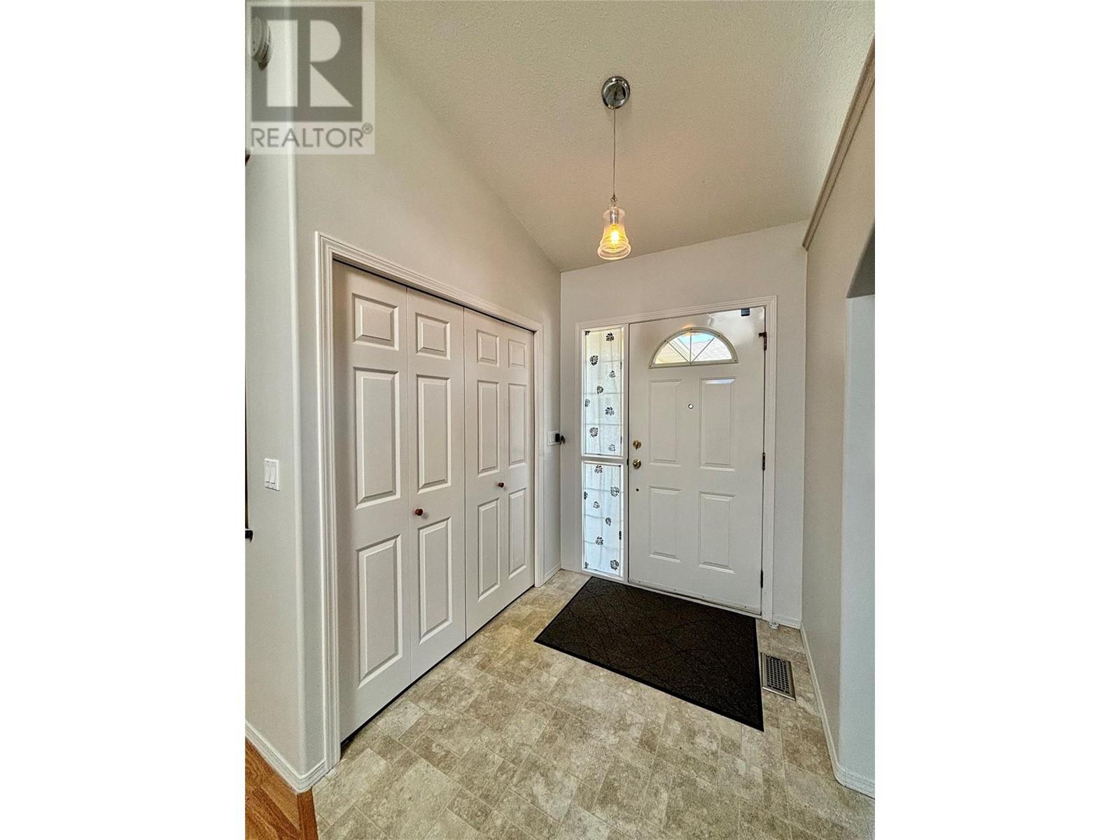 Photo 8 of 350 Hudson Street Nw Unit 5, Salmon Arm BC