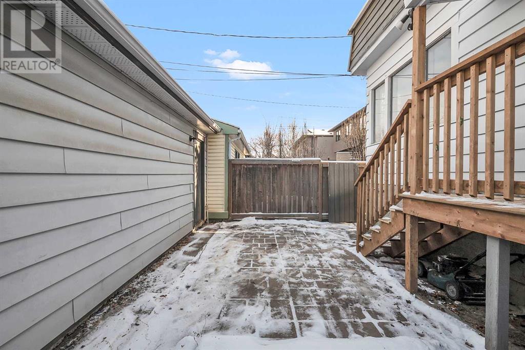 Single Family House for Sale in   Avenue NW Hillhurst Calgary 