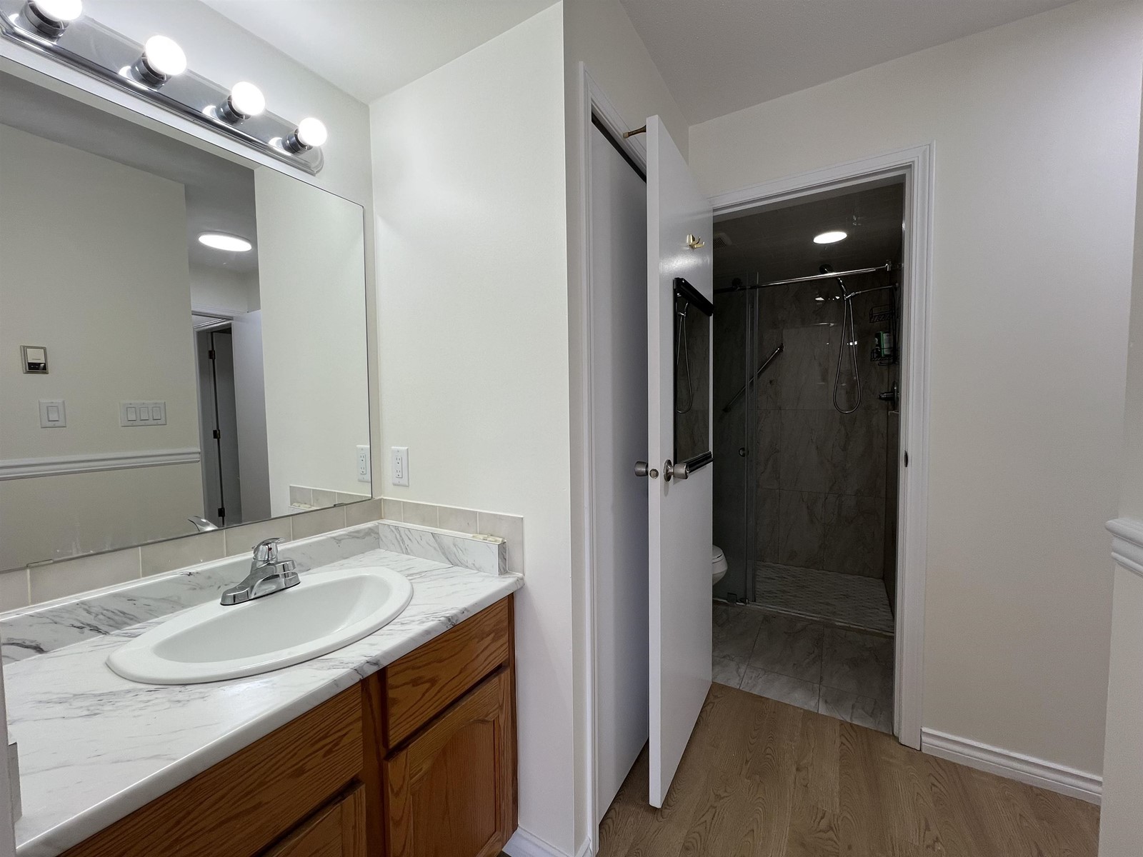 Photo 10 of 129 13725 72 A Avenue Avenue, Surrey BC
