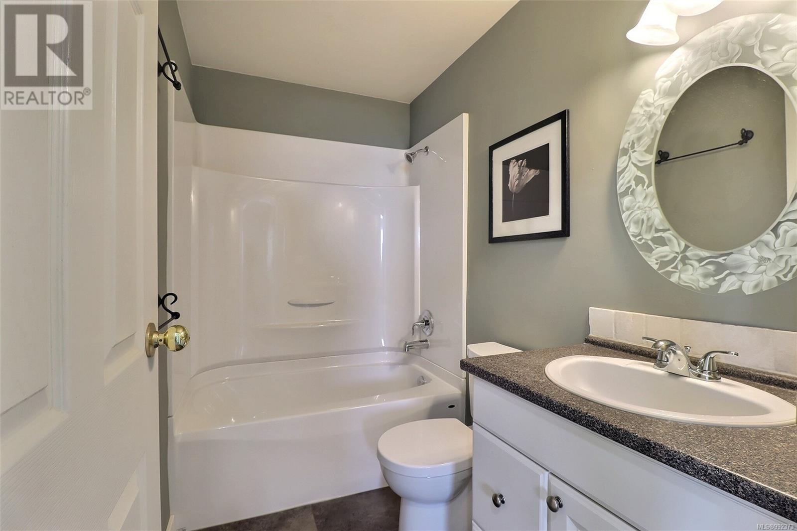 310 622 Island Hwy S, Campbell River real estate listing 992373