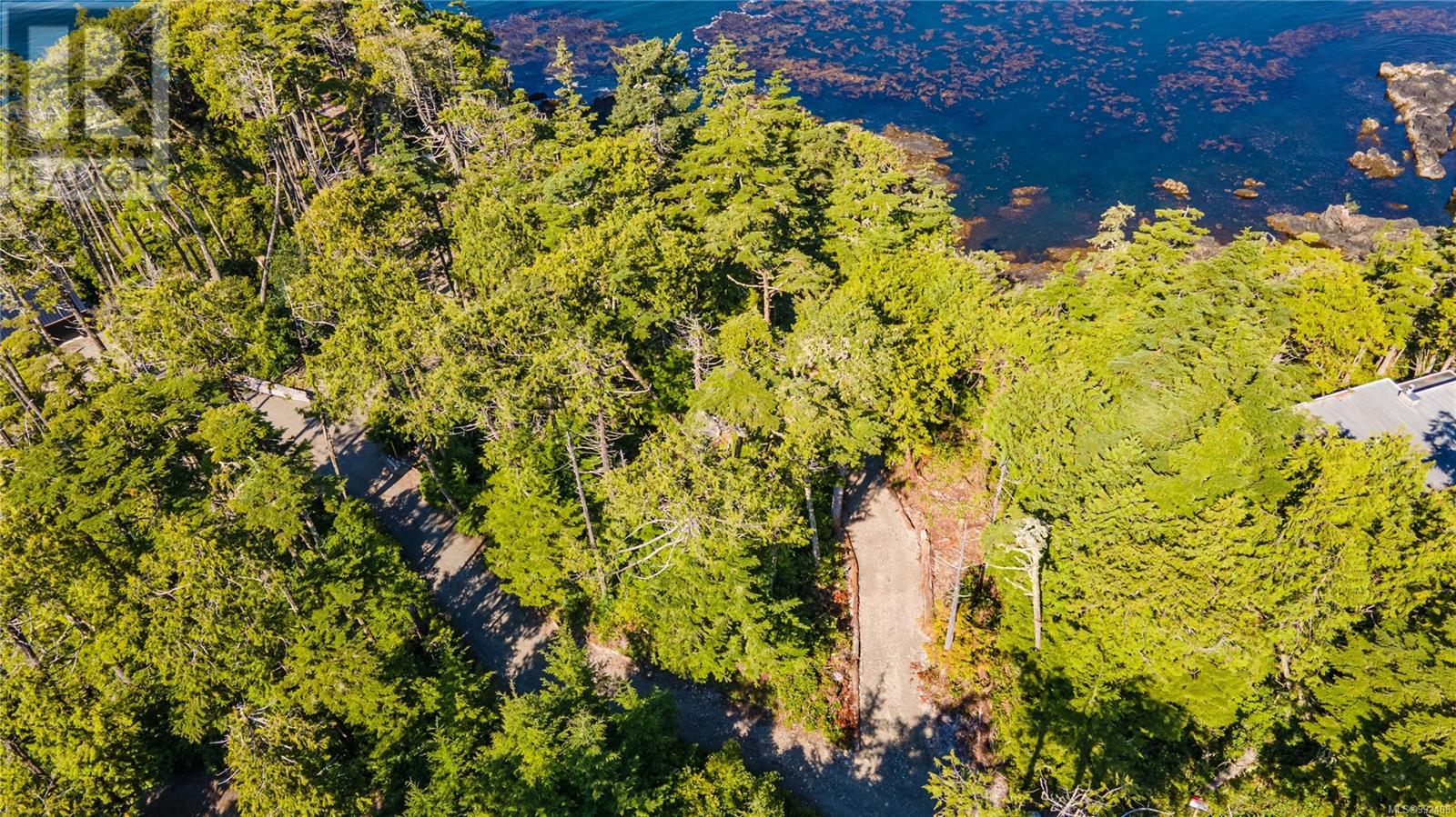 392 Reef Point Rd, Ucluelet