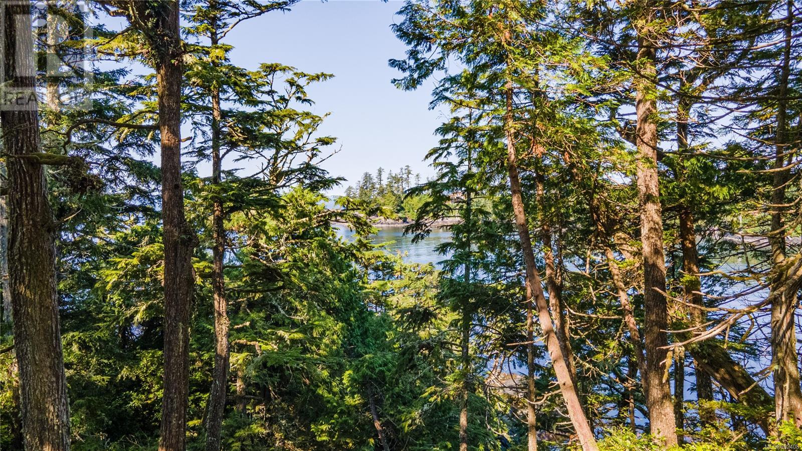 392 Reef Point Rd, Ucluelet