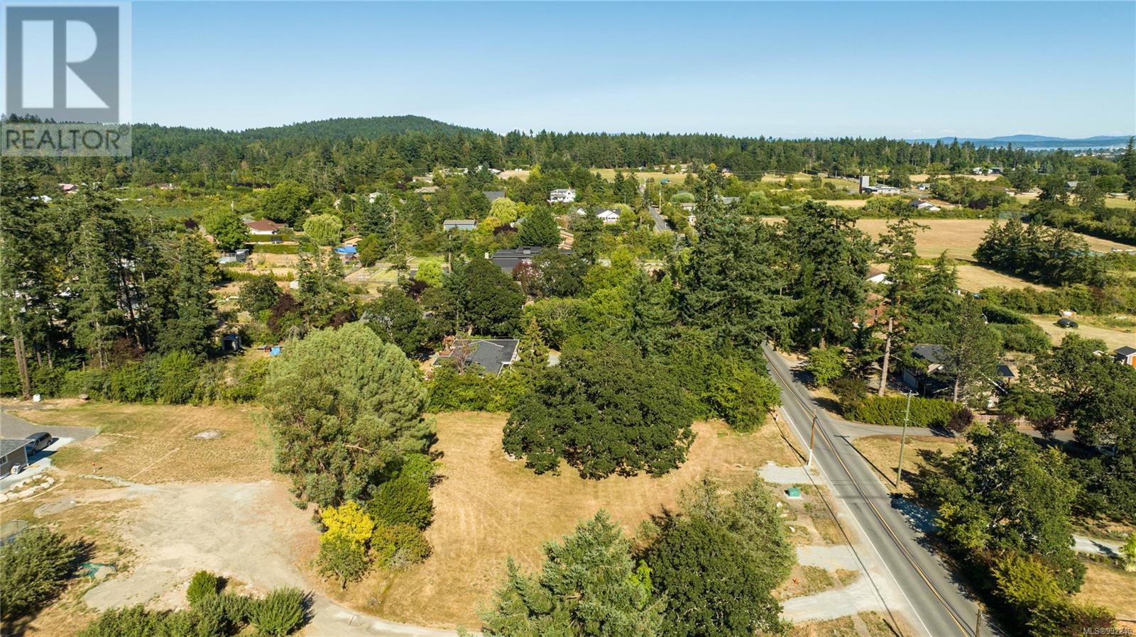 816 Birch Rd, North Saanich