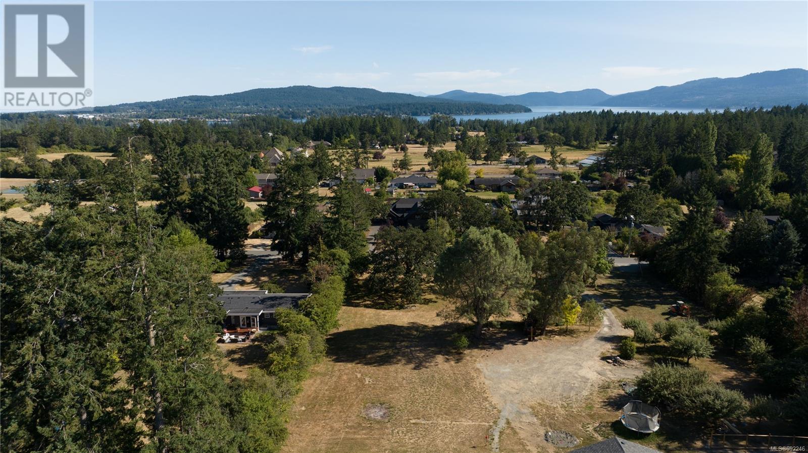 816 Birch Rd, North Saanich