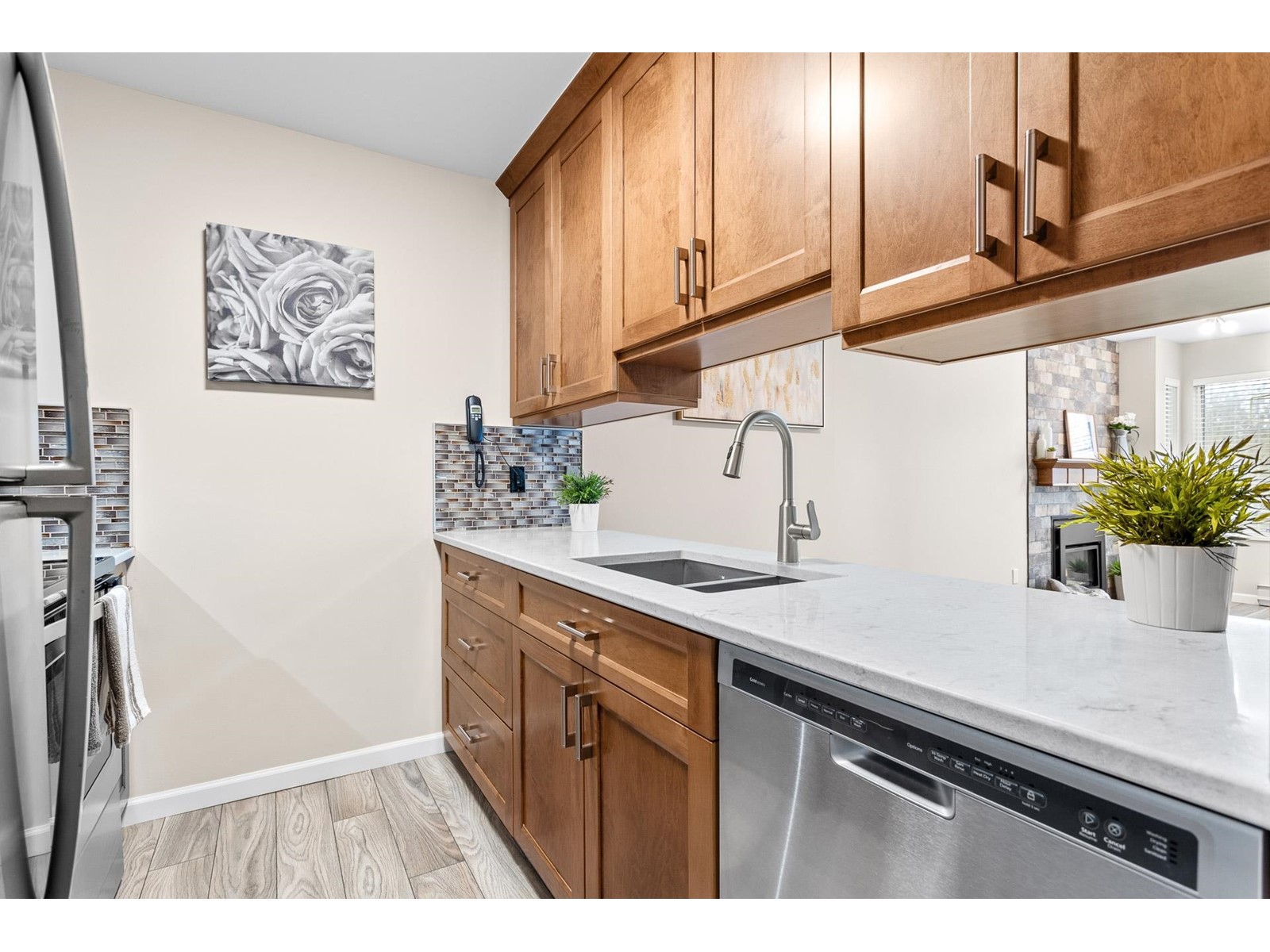 210 20350 54 AVENUE, Langley real estate listing R2972478
