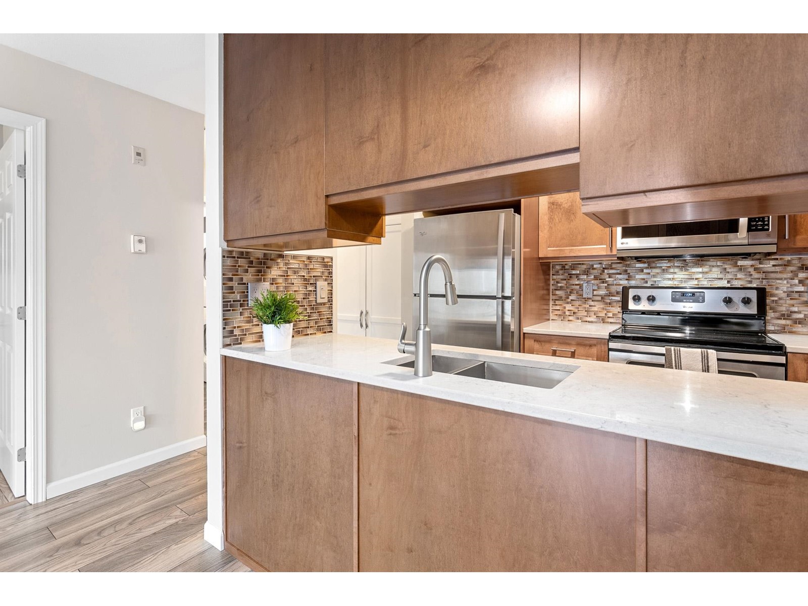 210 20350 54 AVENUE, Langley real estate listing R2972478