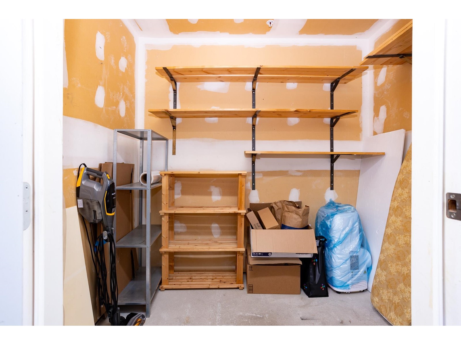 210 20350 54 AVENUE, Langley real estate listing R2972478