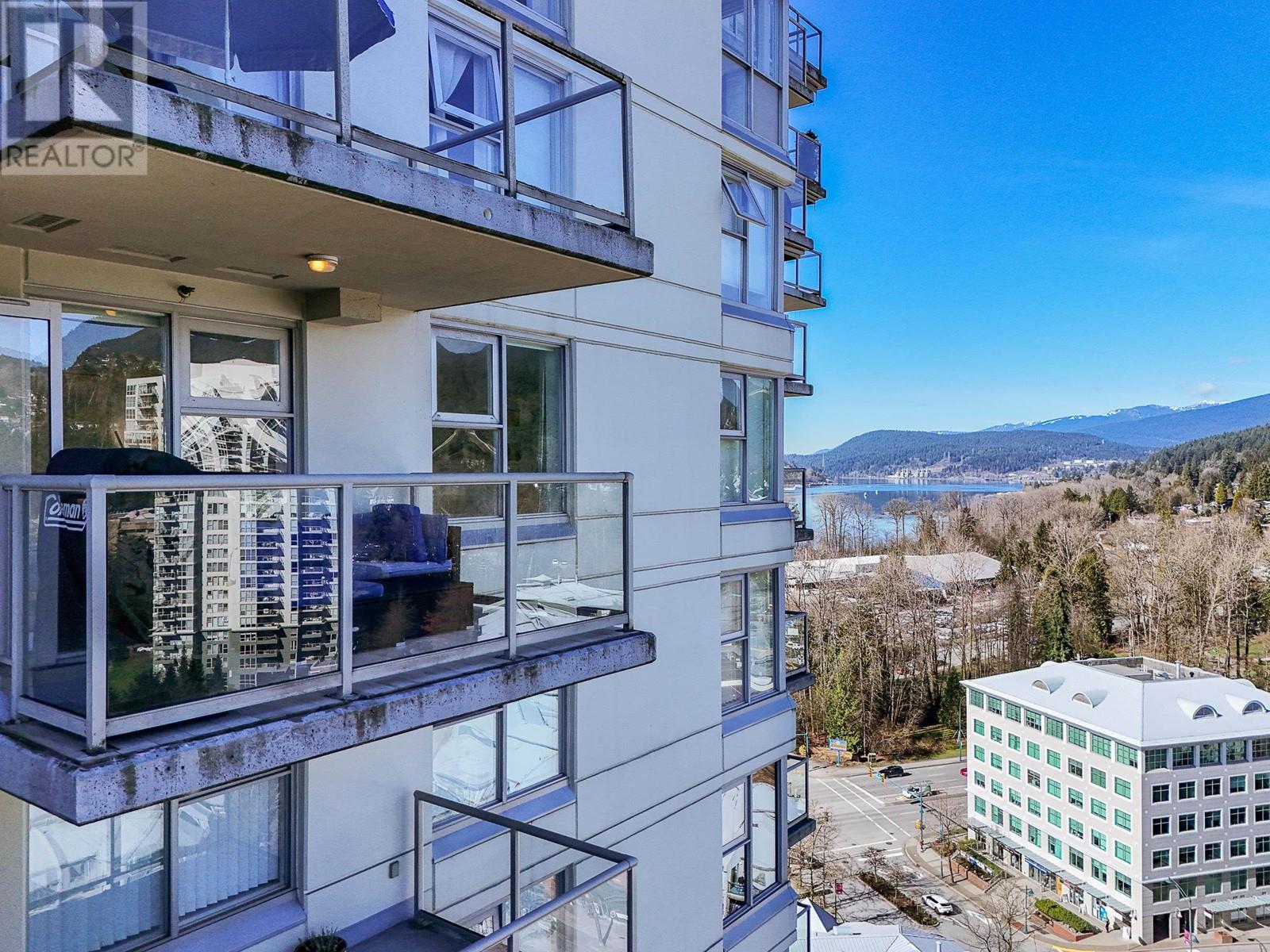 1806 235 GUILDFORD WAY, Port Moody