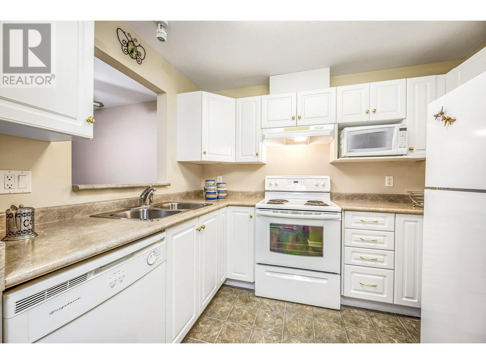 311 980 Glenwood Avenue, Kelowna