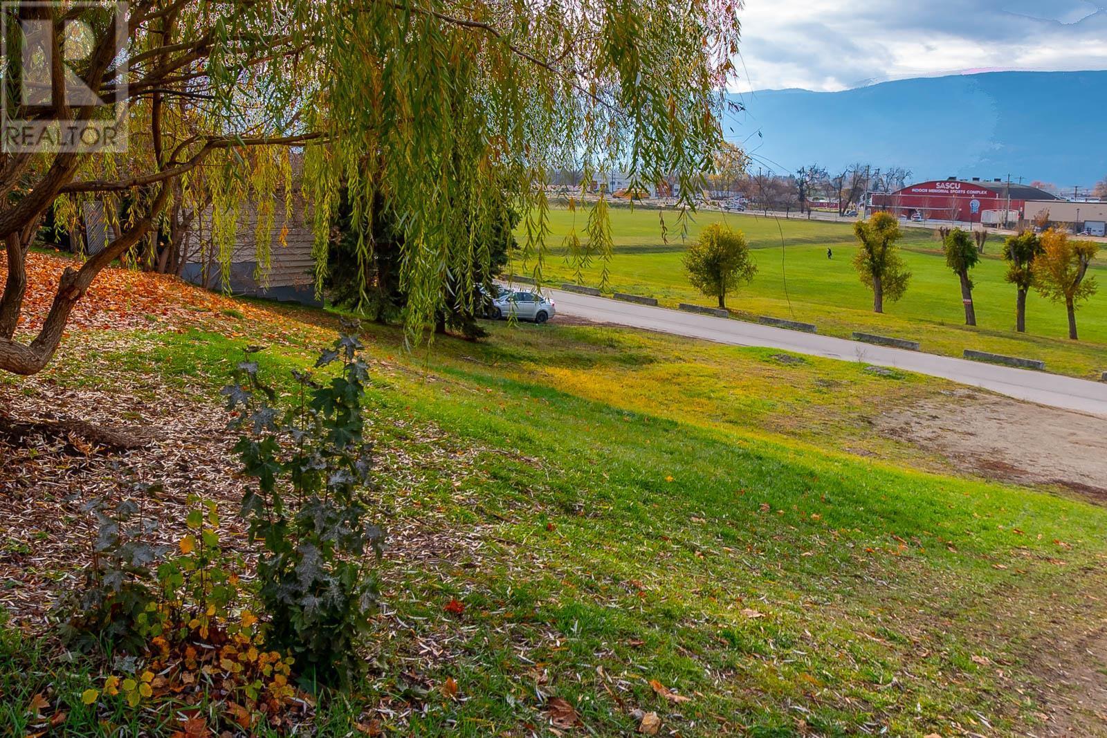 Photo 6 of 161 Shuswap Street Sw, Salmon Arm BC