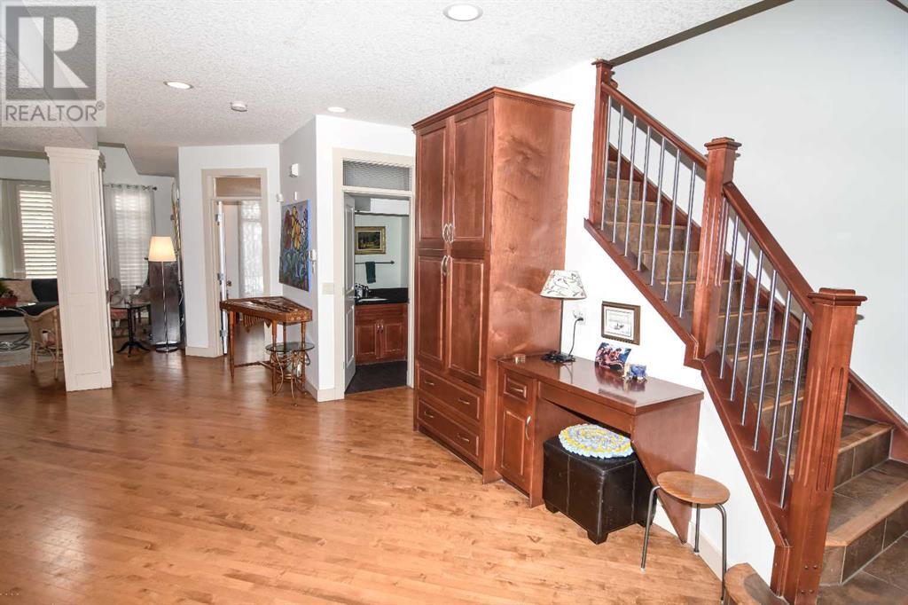 Single Family House for Sale in  Bowness Road NW West Hillhurst Calgary 