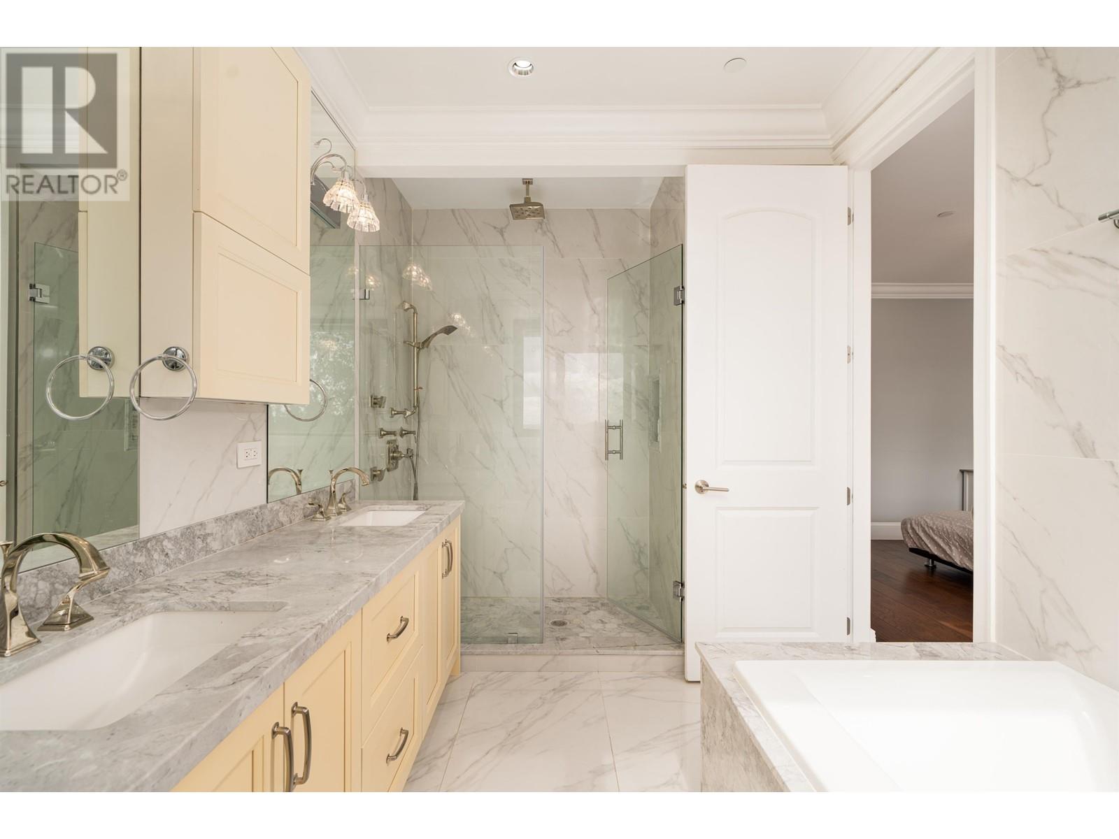 1410 MATHERS AVENUE, West Vancouver