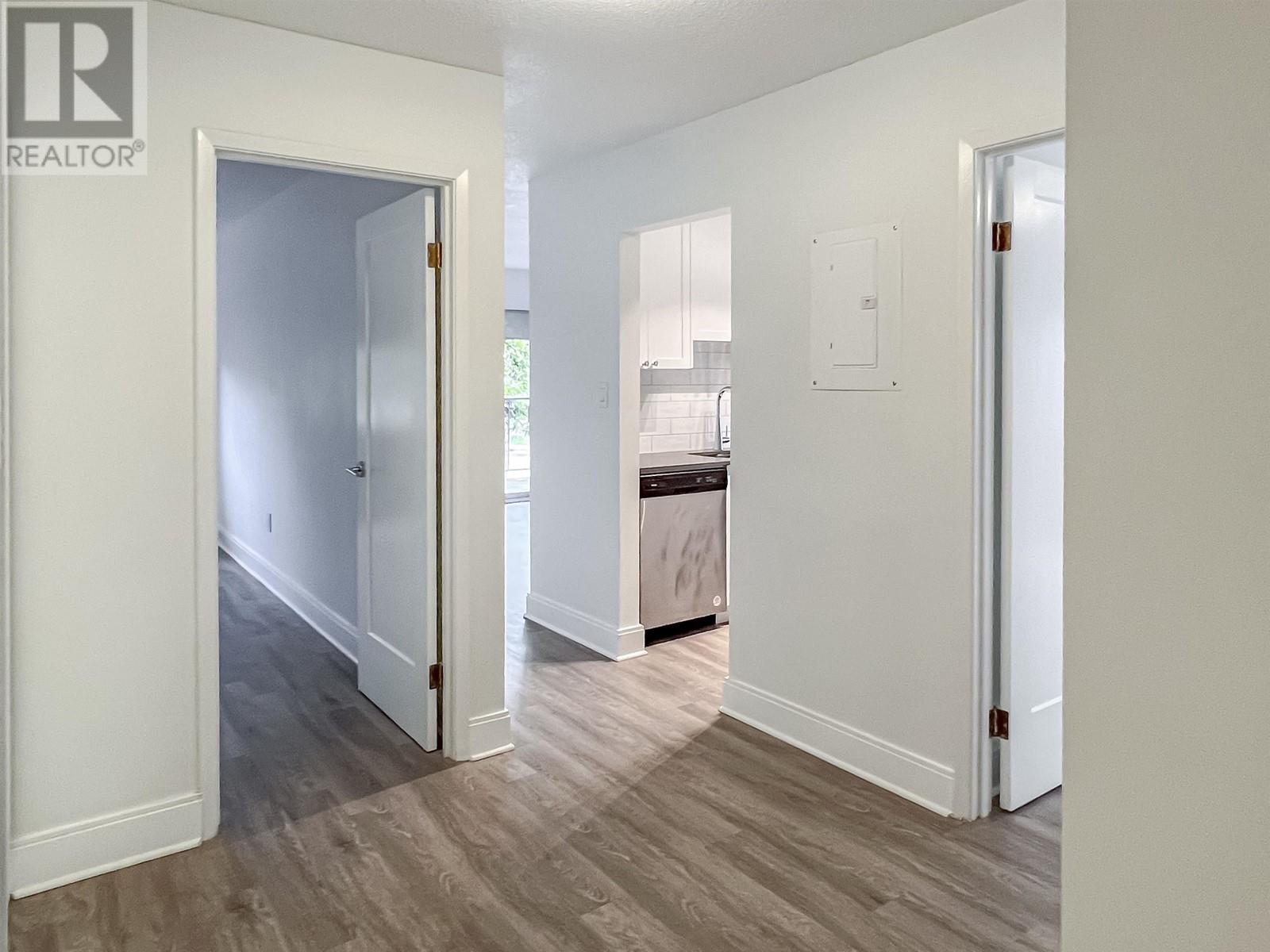 424 707 ESQUIMALT ROAD, Other Islands