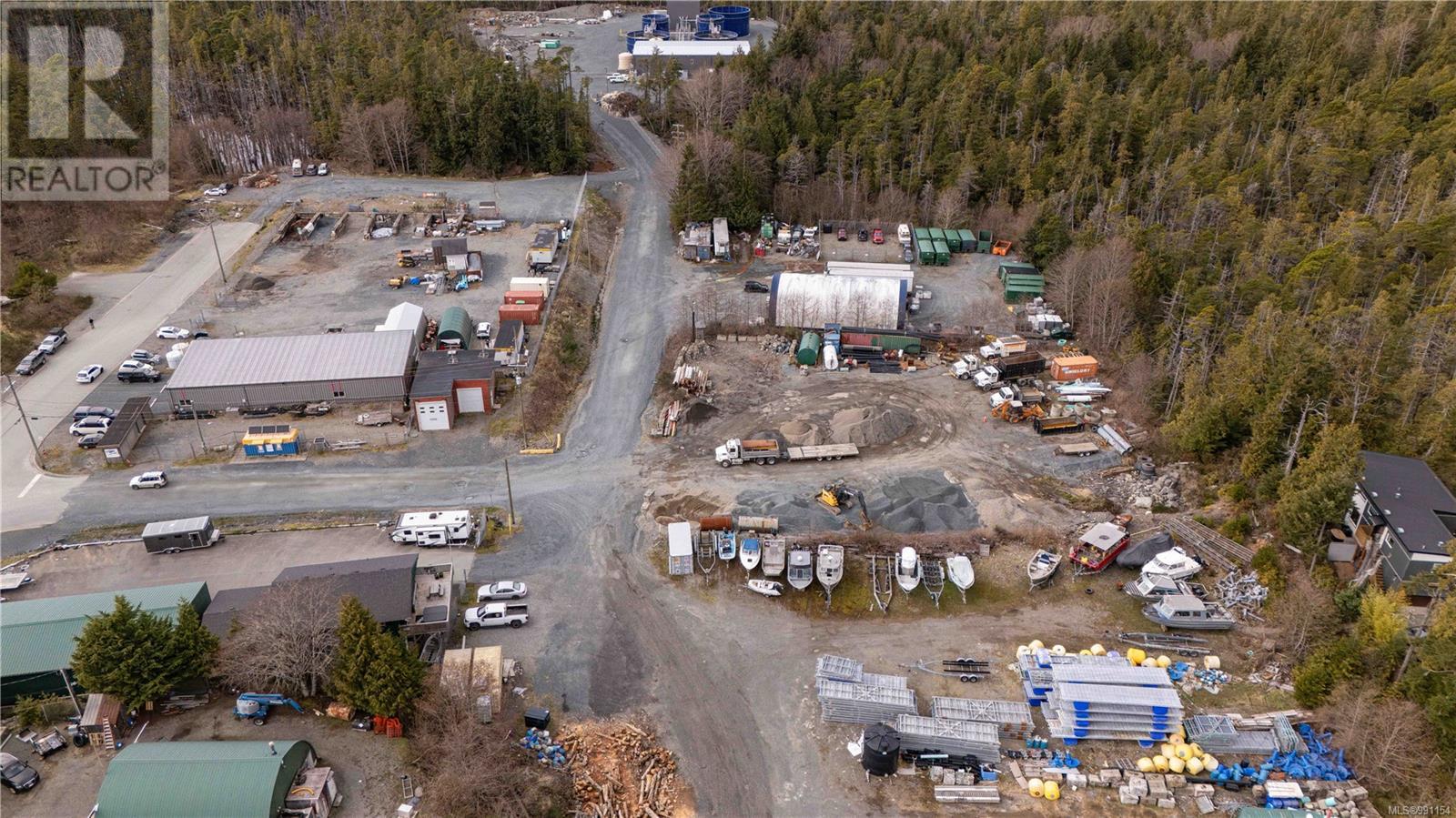 640 Warren Way, Tofino