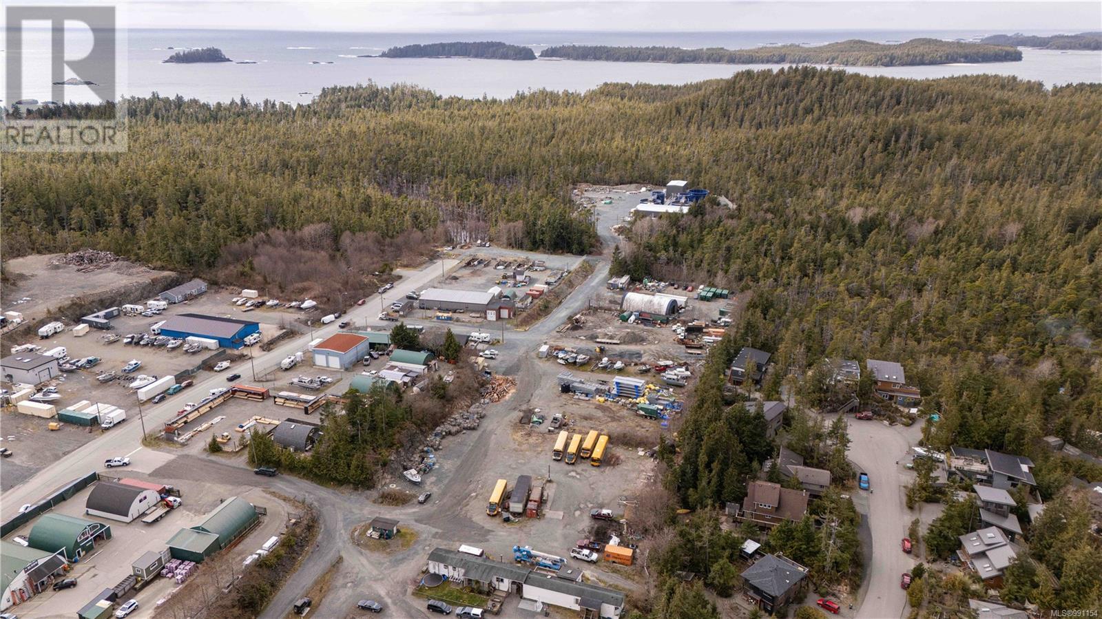 640 Warren Way, Tofino