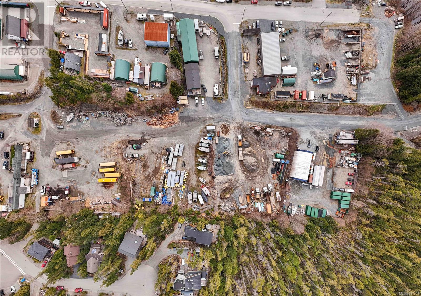 640 Warren Way, Tofino