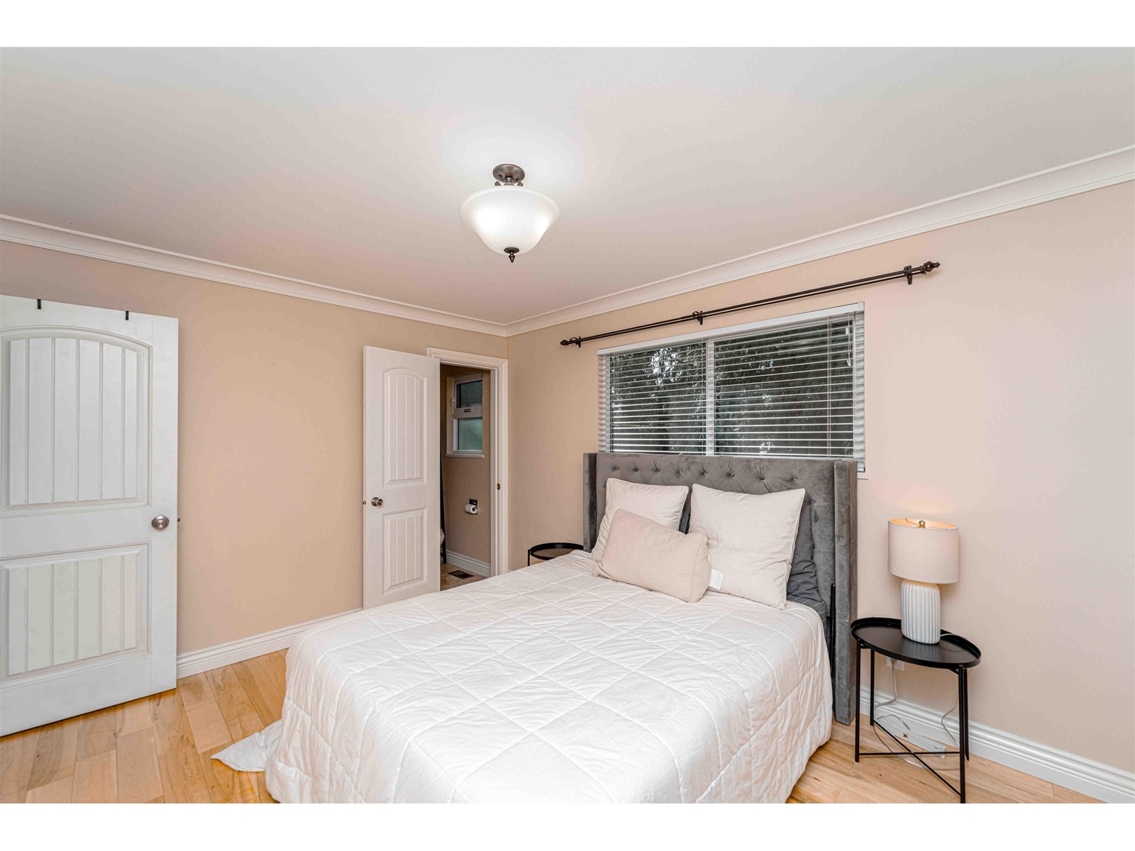 33450 HUGGINS AVENUE, Abbotsford real estate listing R2977320