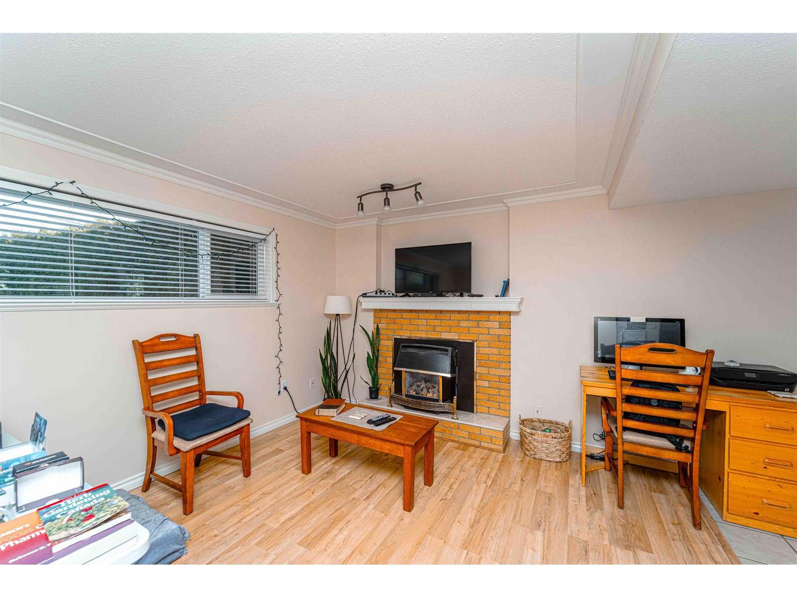 33450 HUGGINS AVENUE, Abbotsford real estate listing R2977320