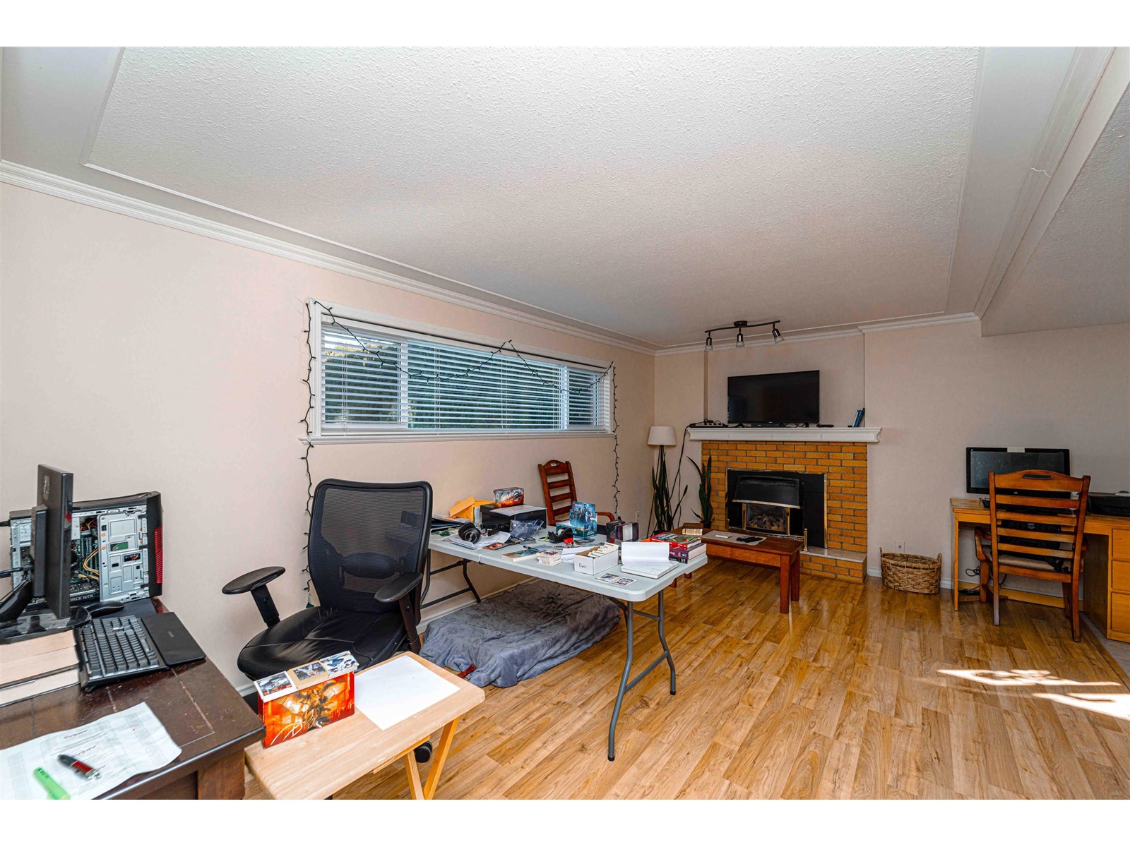 33450 HUGGINS AVENUE, Abbotsford real estate listing R2977320