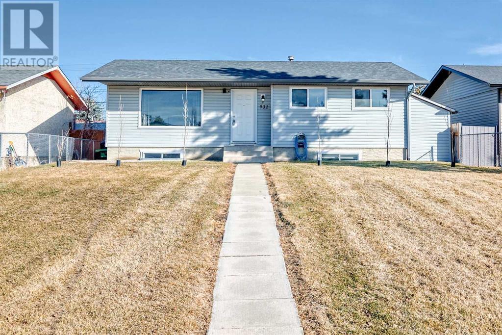 Single Family House Bungalow for Sale in   Street SE Penbrooke Meadows Calgary 