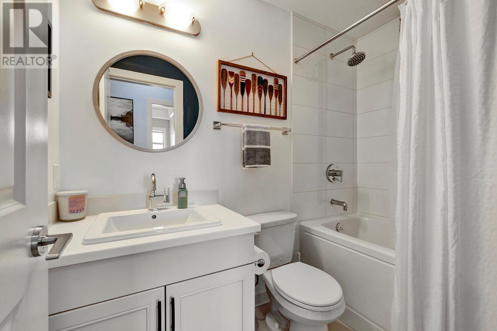 310 3229 Skyview Lane, West Kelowna