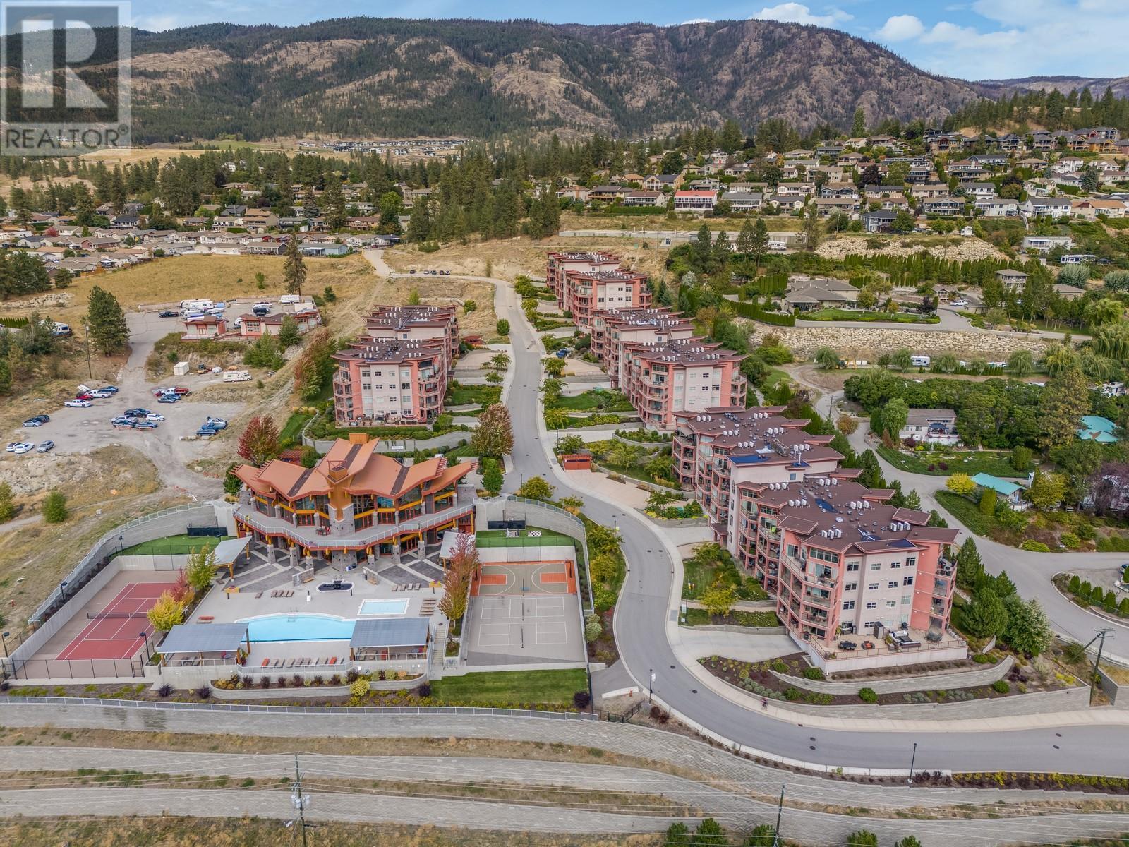 310 3229 Skyview Lane, West Kelowna