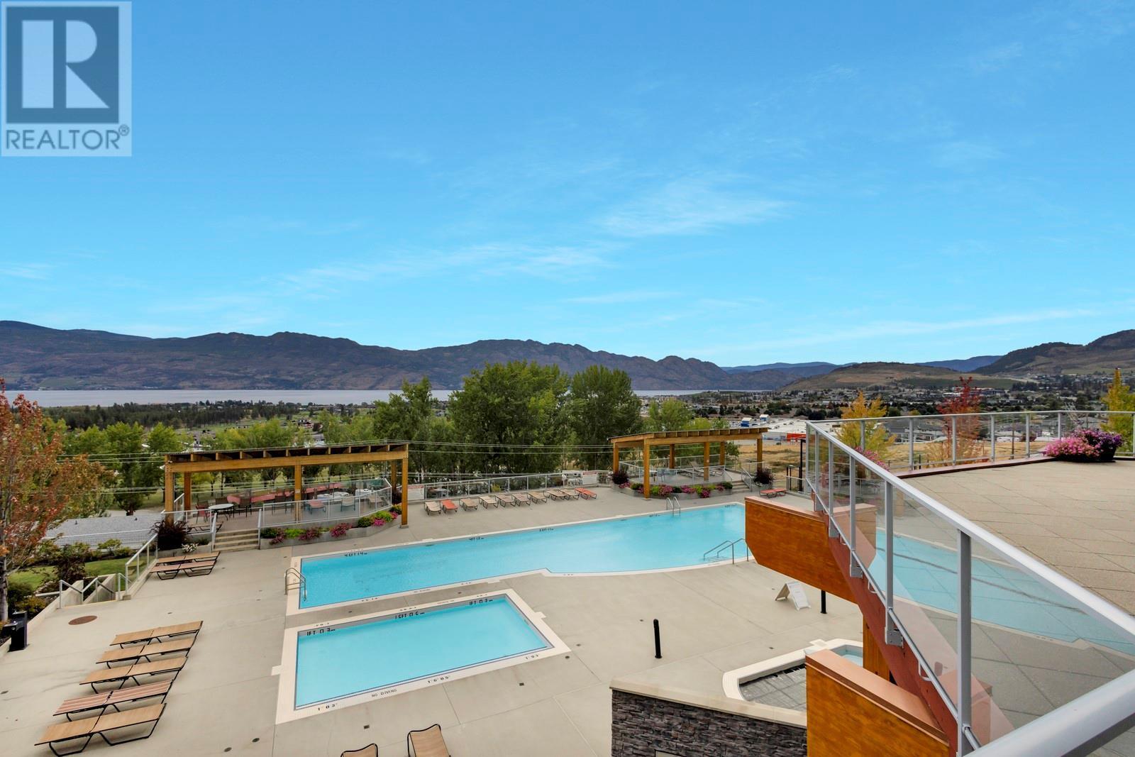 310 3229 Skyview Lane, West Kelowna