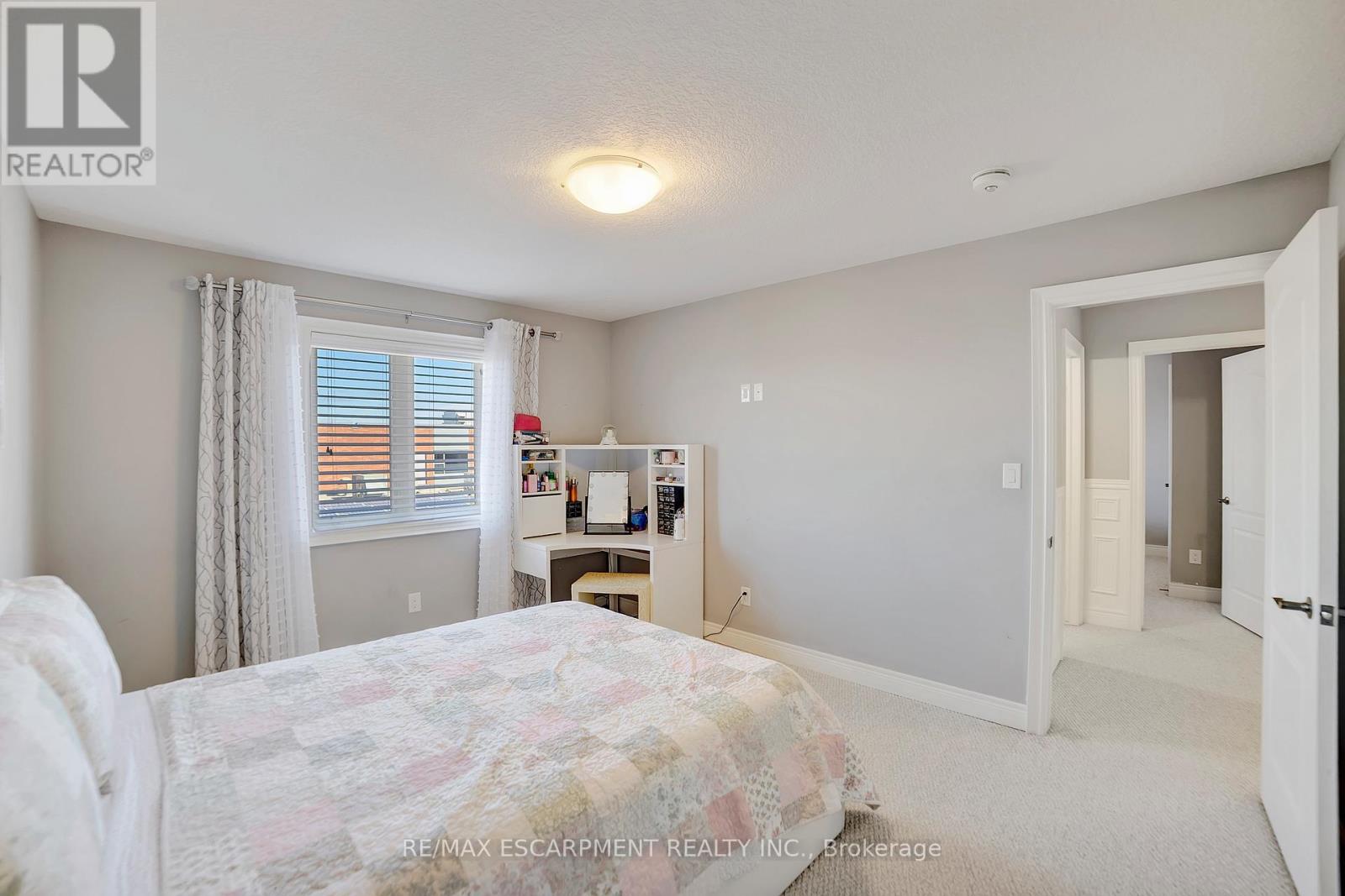 Photo 41 of 111 Vineberg Drive, Hamilton ON