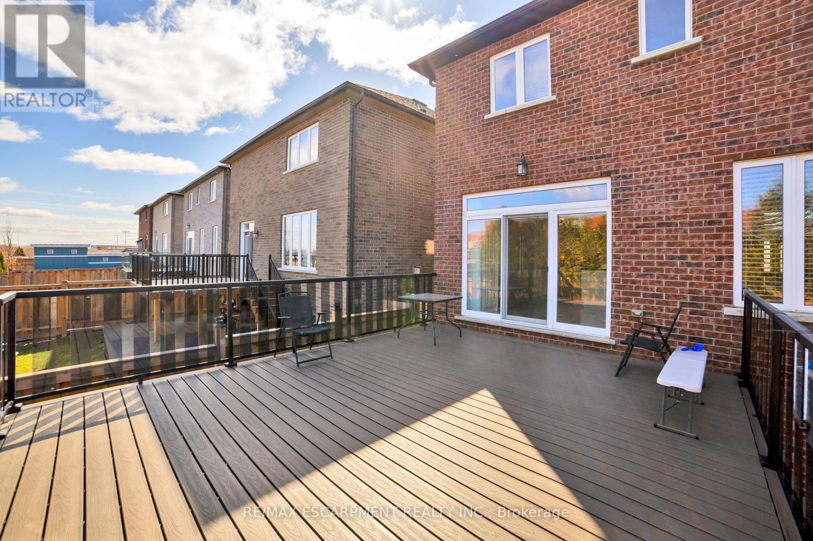 Photo 46 of 111 Vineberg Drive, Hamilton ON