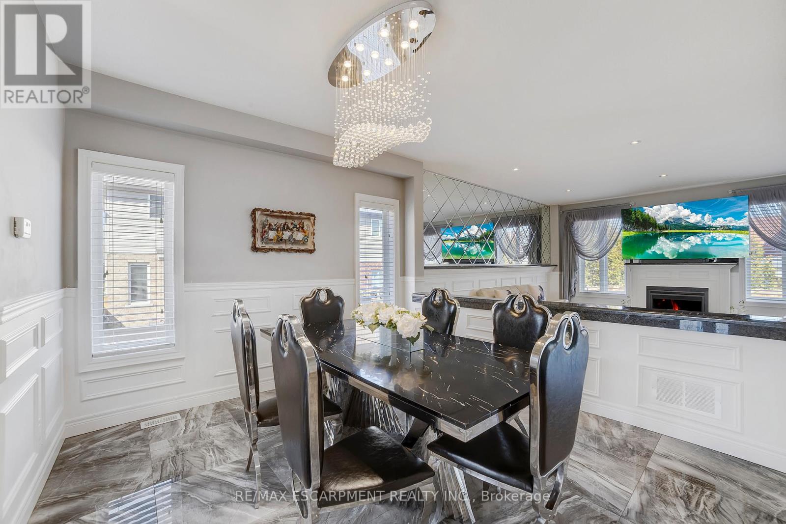 Photo 9 of 111 Vineberg Drive, Hamilton ON