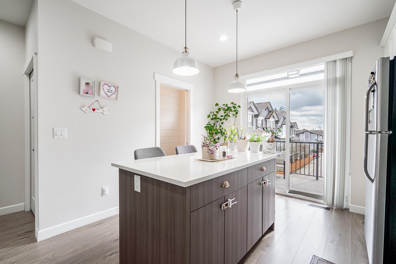 54 7157 210 STREET, Langley real estate listing R2978703
