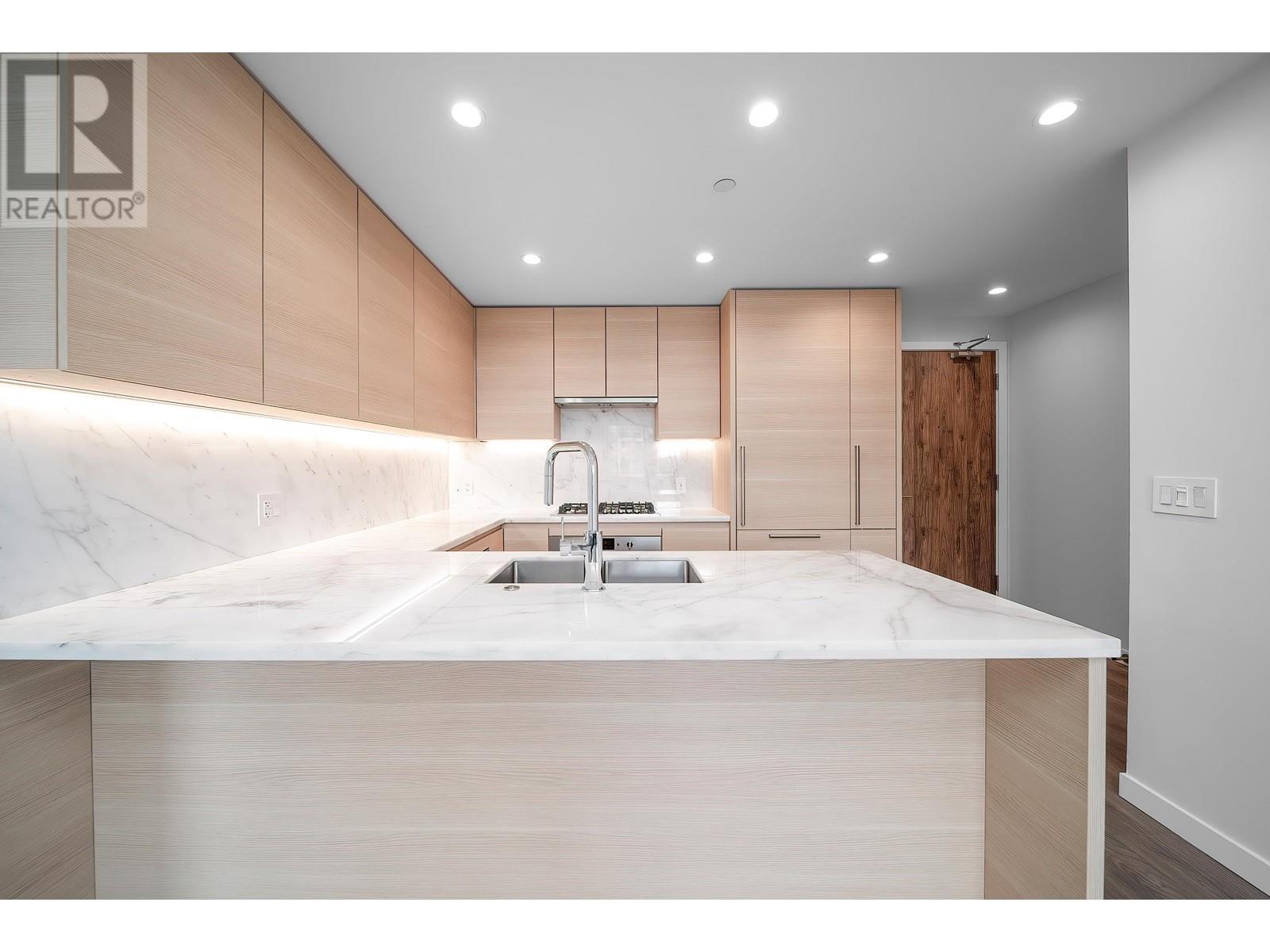 2108 308 MORRISSEY ROAD, Port Moody real estate listing R2979622