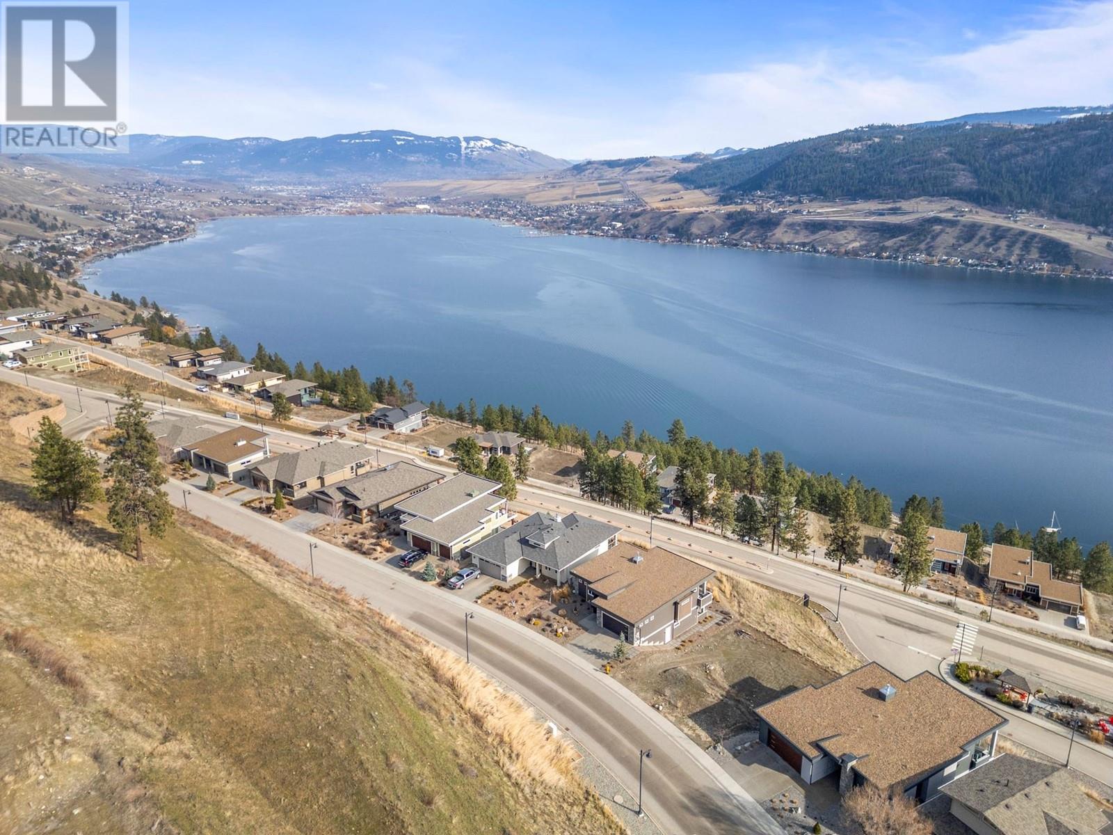 8836 Hampshire Crescent, Vernon