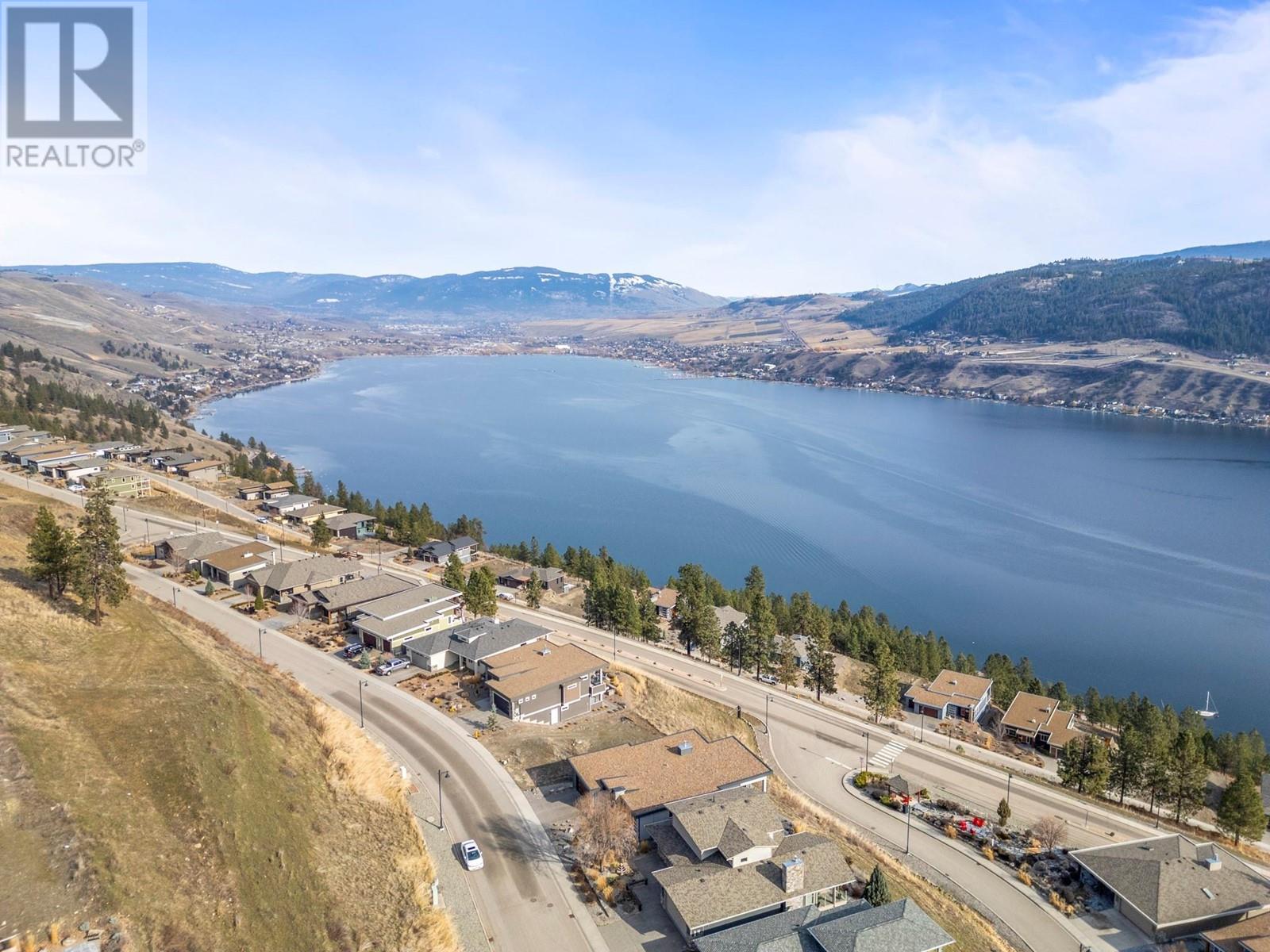 8836 Hampshire Crescent, Vernon