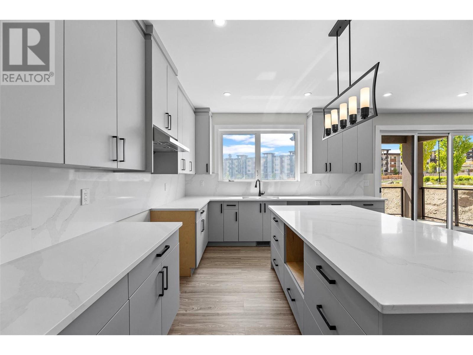  1795 Viewpoint Drive, Kelowna