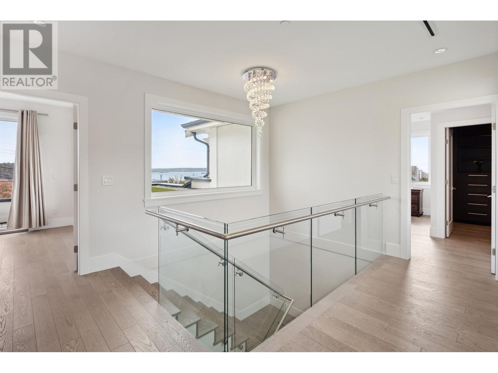 1115 FULTON AVENUE, West Vancouver