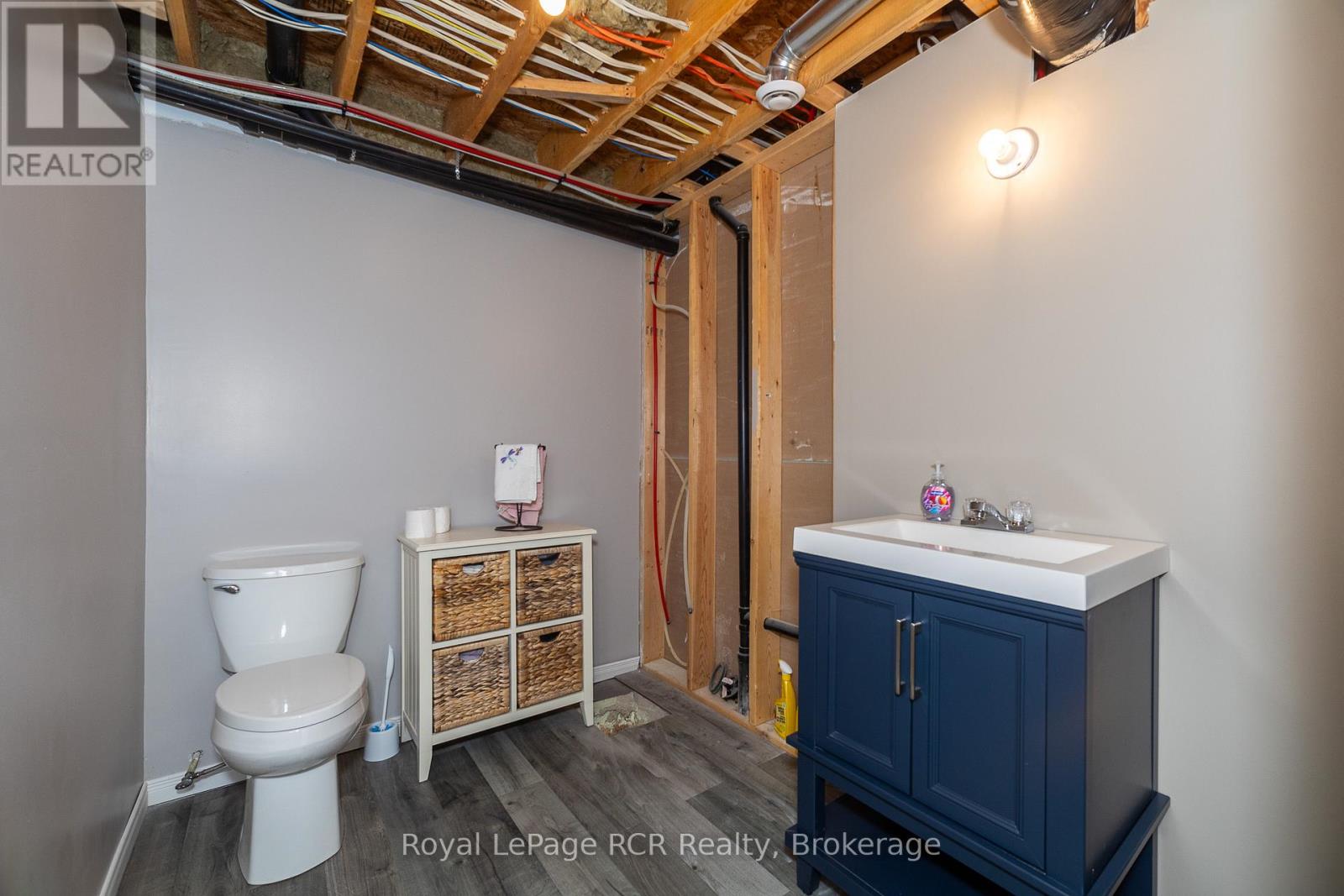 Photo 30 of 30 Victoria Street W, Southgate ON