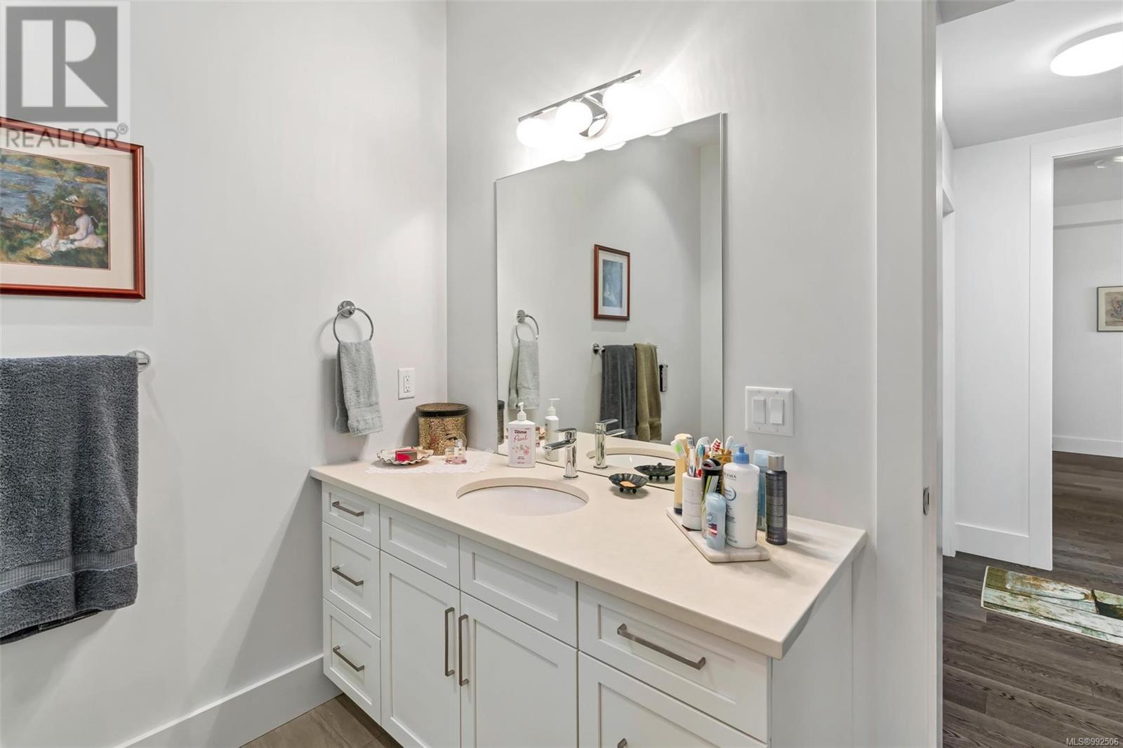  1210 Starlight Grove, Sooke