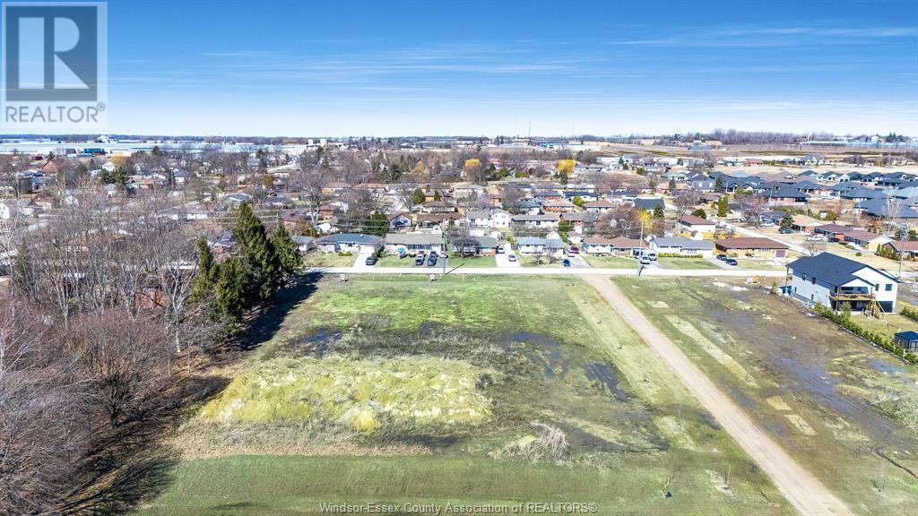 Photo 10 of 1651 Road 2 East, Kingsville ON
