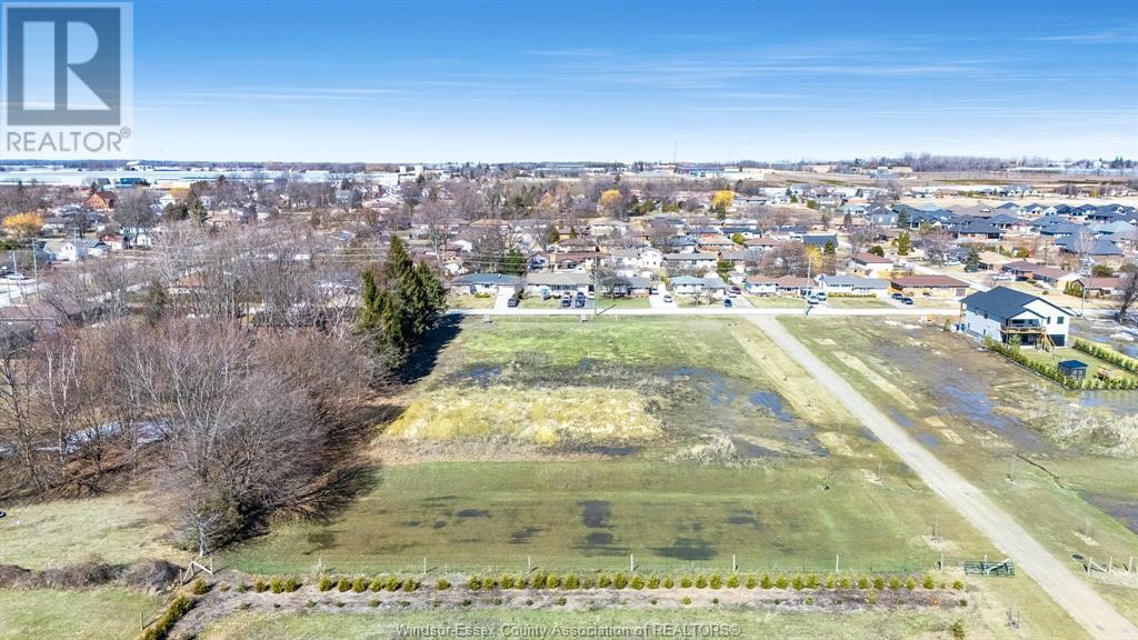Photo 15 of 1651 Road 2 East, Kingsville ON