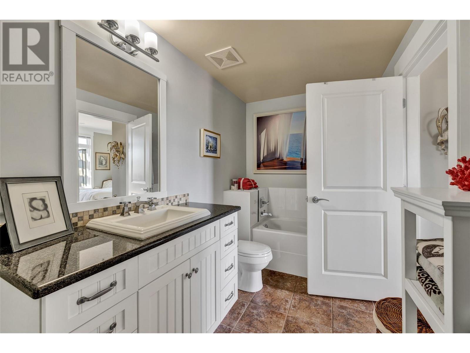 305 2901 Abbott Street, Kelowna