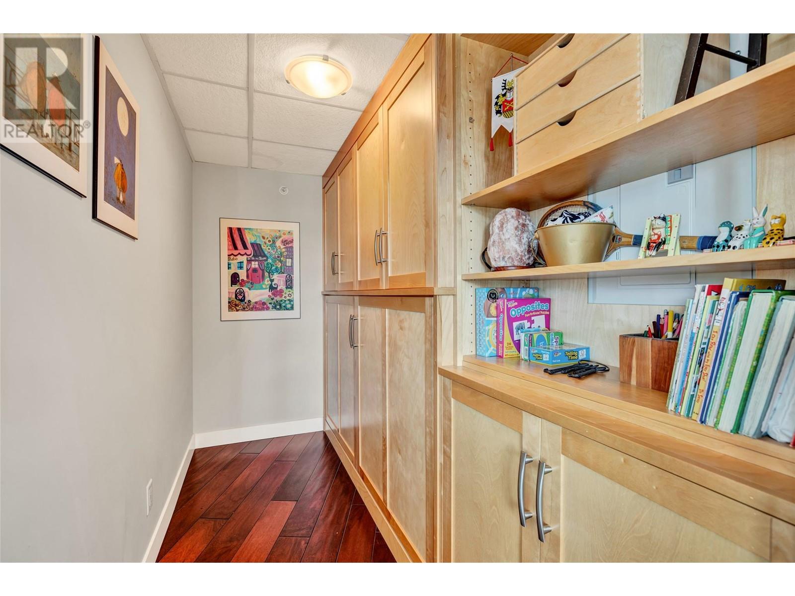 305 2901 Abbott Street, Kelowna