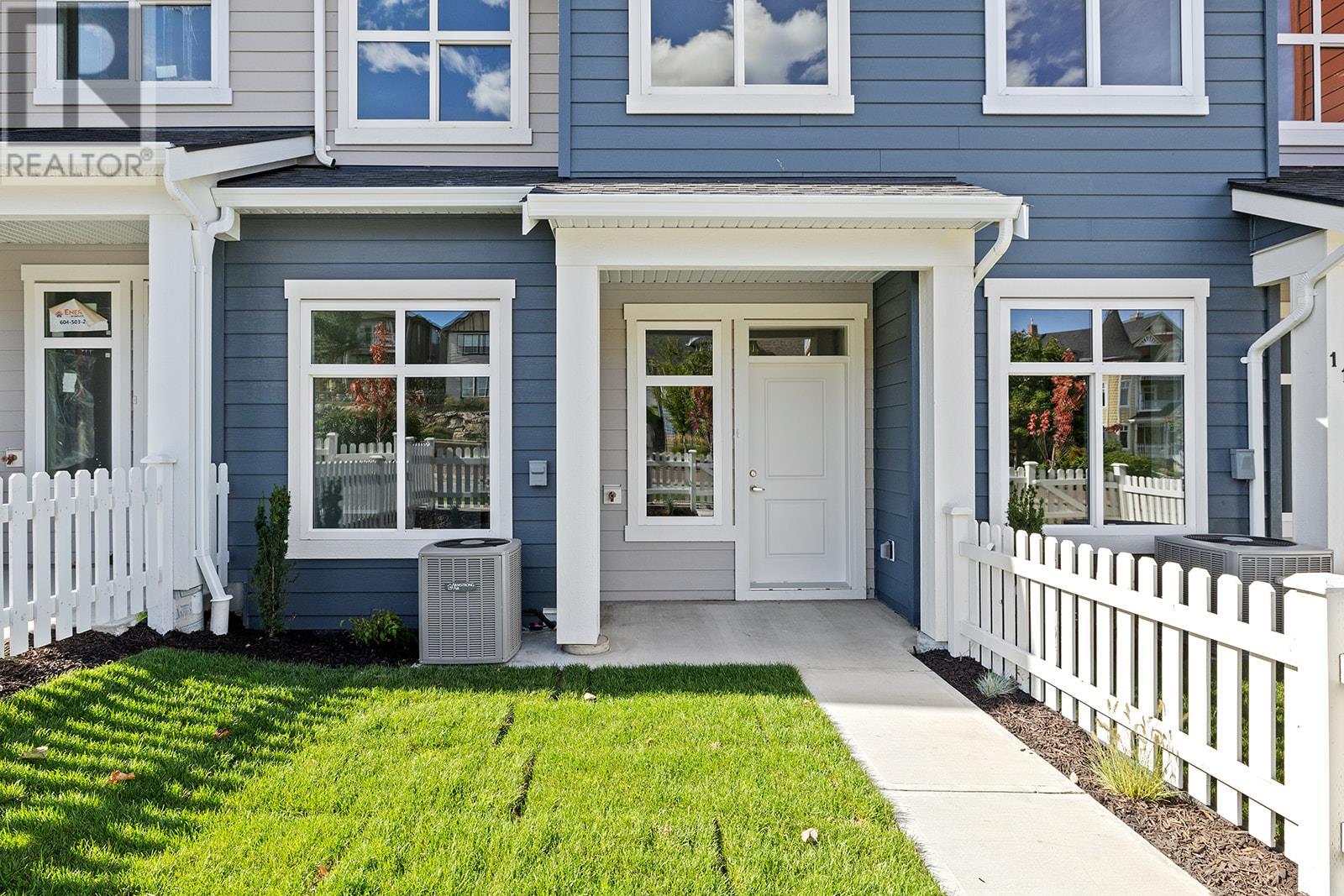 #121-5300 Main Street, Kelowna