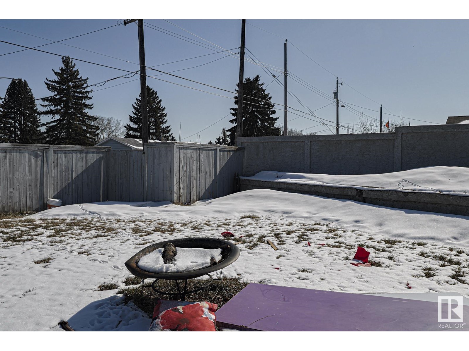 12001 37 ST NW, Edmonton