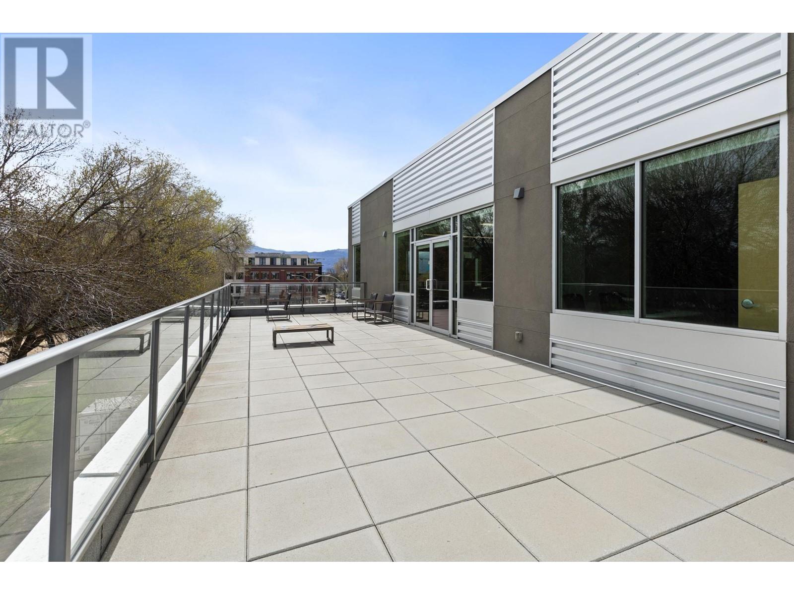 303 590 McKay Avenue, Kelowna